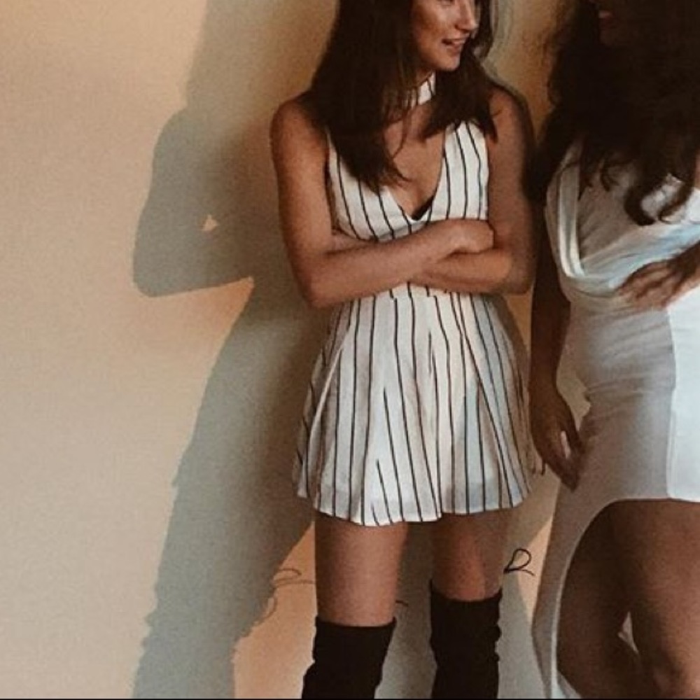 LF playsuit